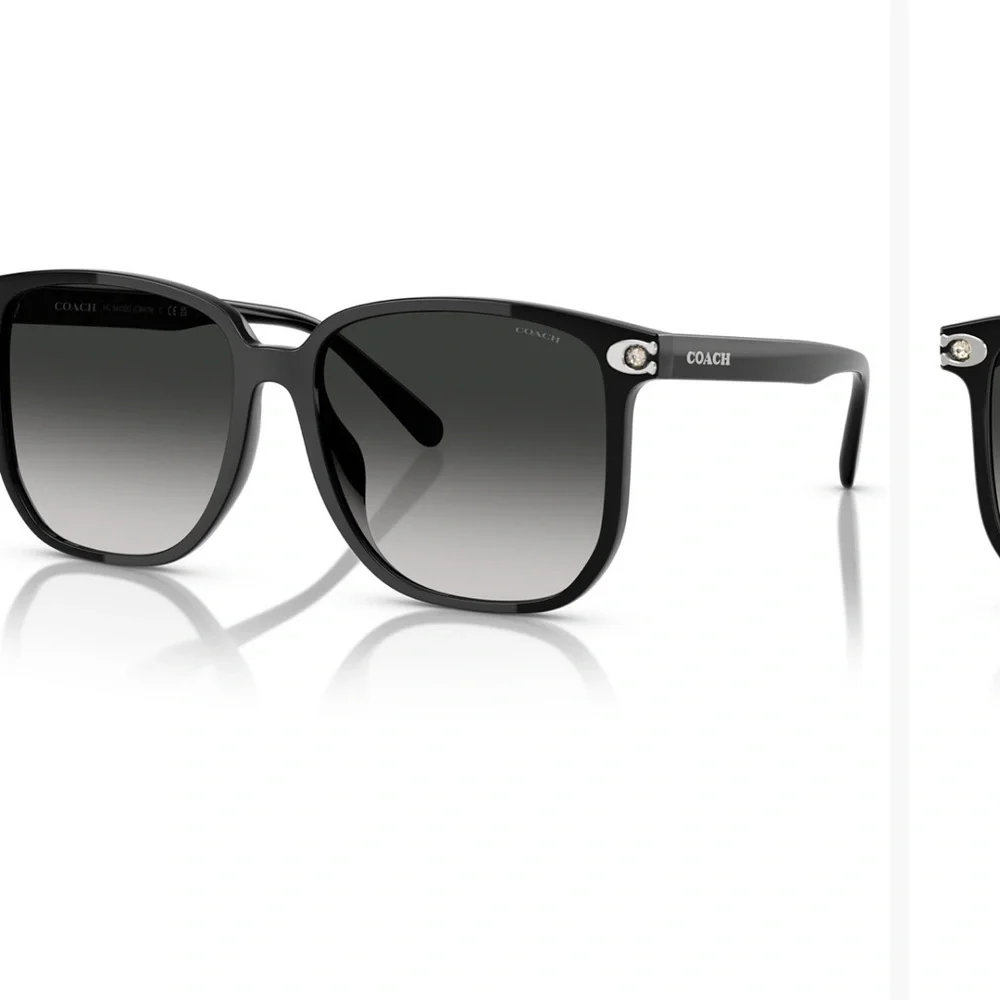 Coach Embedded C Rounded Square Sunglasses with Sleek Design and ombré effect